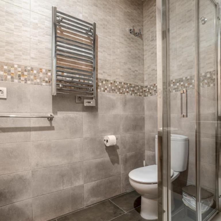 Modern Refurbished-1Bedroom 1Bathroom-Justicia - Apartment - 12