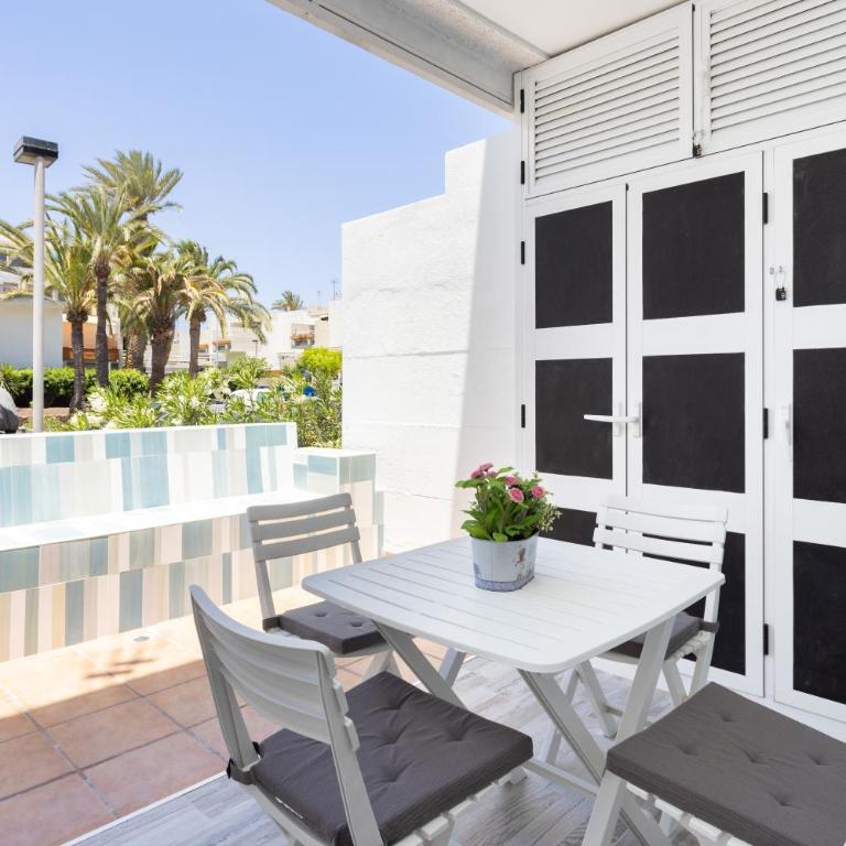 Home2Book Cozy Pool & Terrace Apartment, Arona - Apartamento de 1 dormitorio - 2