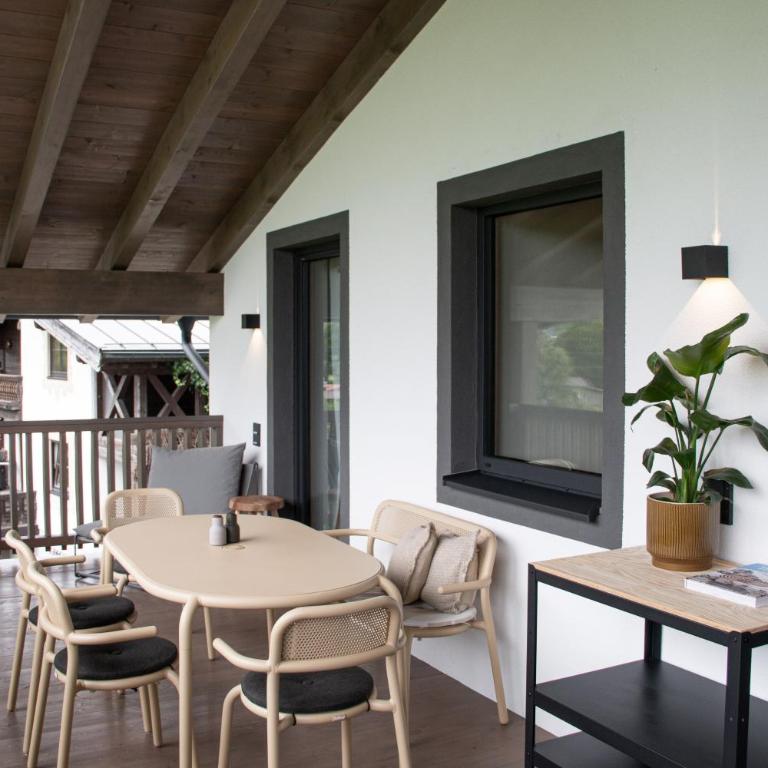 Schönblick Appartements - Apartment mit 2 Schlafzimmern und Balkon - 32