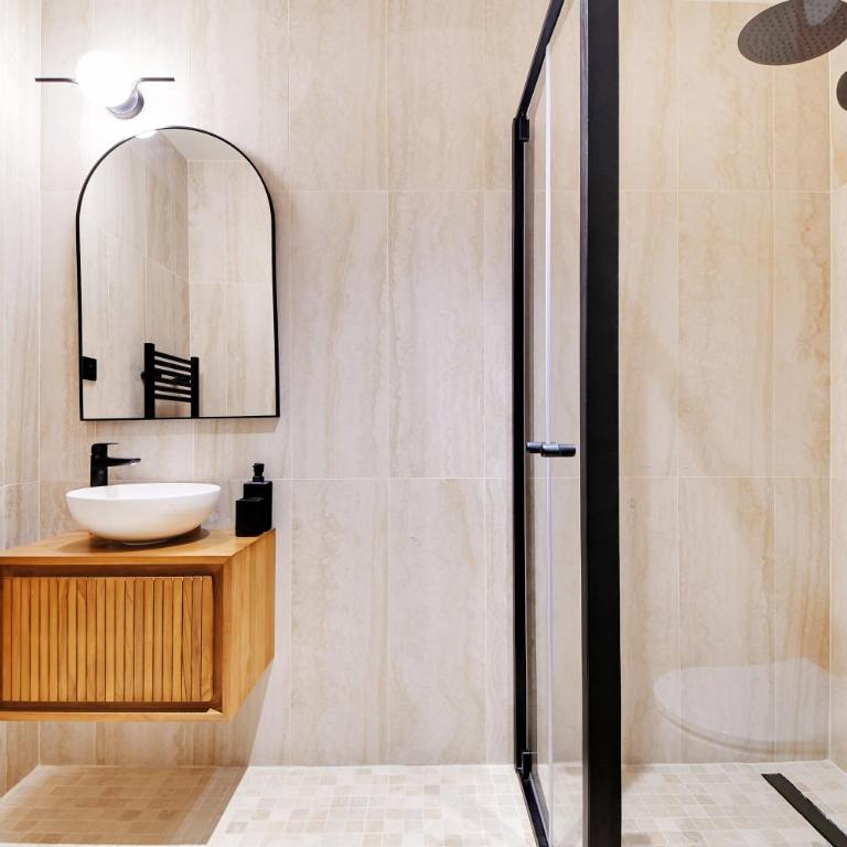 Sereners - Rue Saint Denis - One-Bedroom Superior Apartment - 12