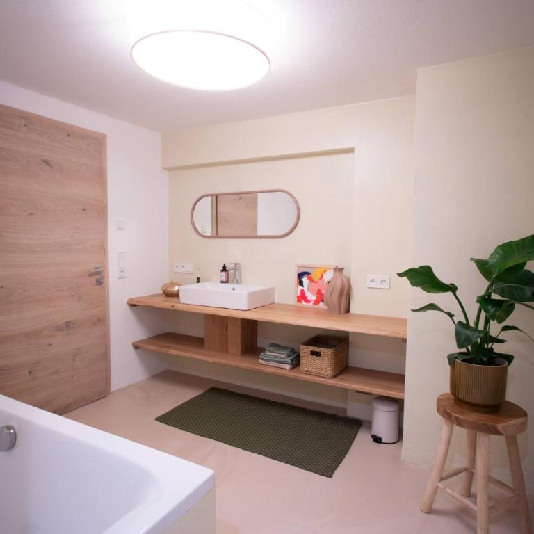 Schönblick Appartements - Apartment mit 2 Schlafzimmern und Balkon - 25