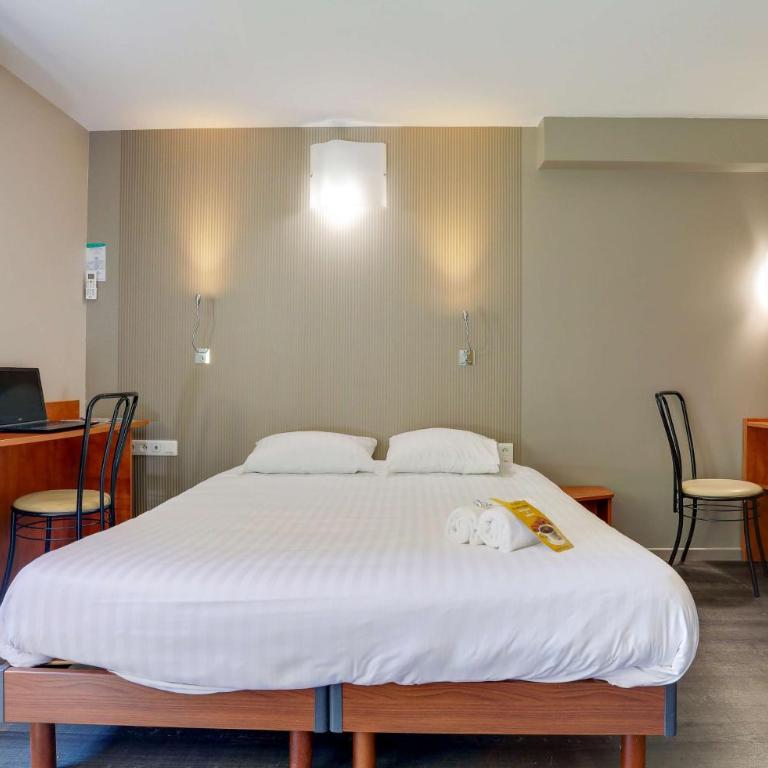 Brit Hotel Reims La Pompelle - Chambre Triple Supérieure - 6