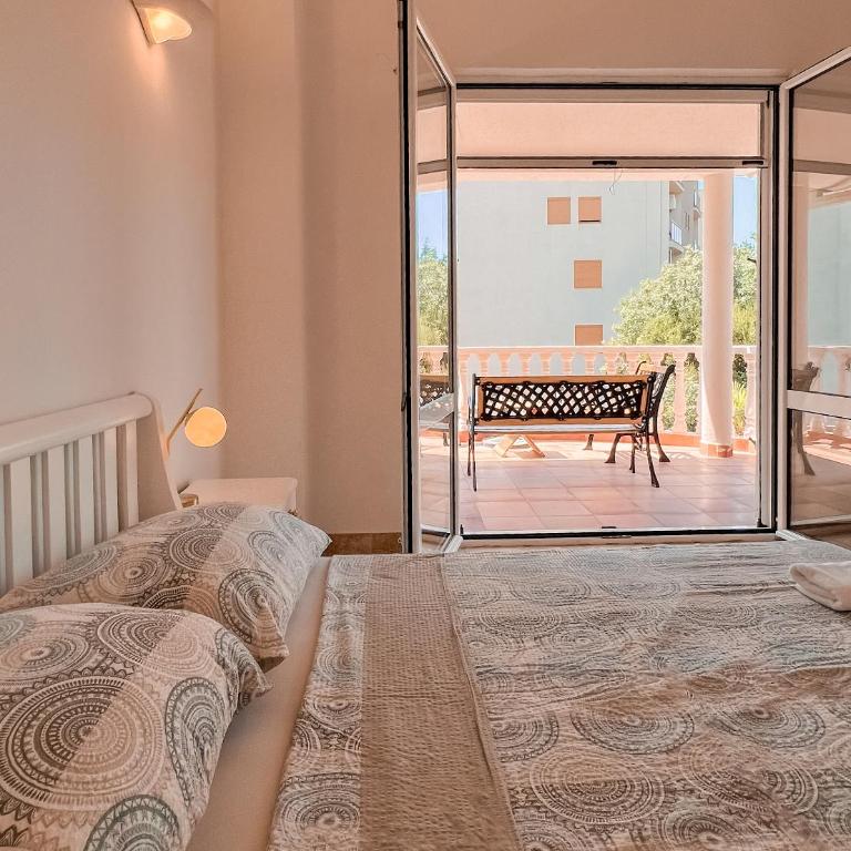 Emiia - Vila - 3