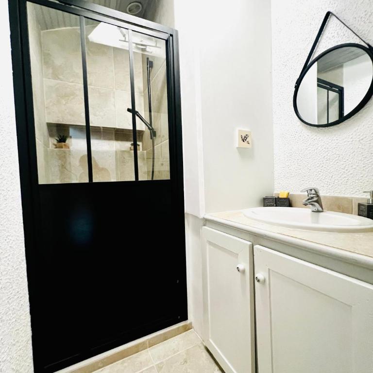 Renovated 2 bedroom duplex apartment in the center of Antibes - Appartement - 16