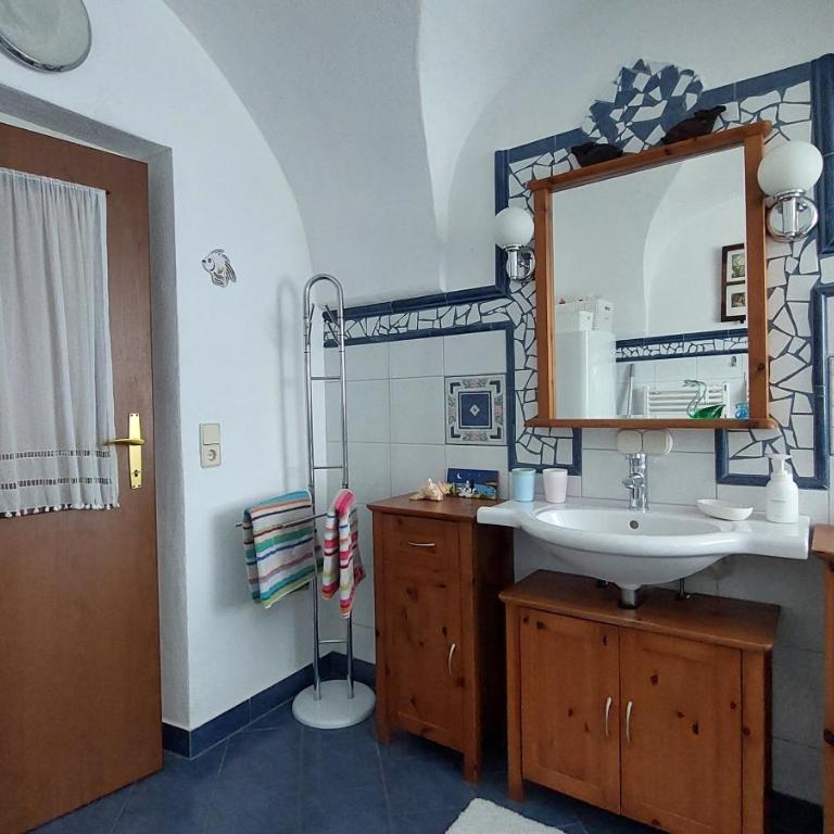 Apartment in traumhafter Lage mit Naturbadeteich - Apartment mit 2 Schlafzimmern - 10