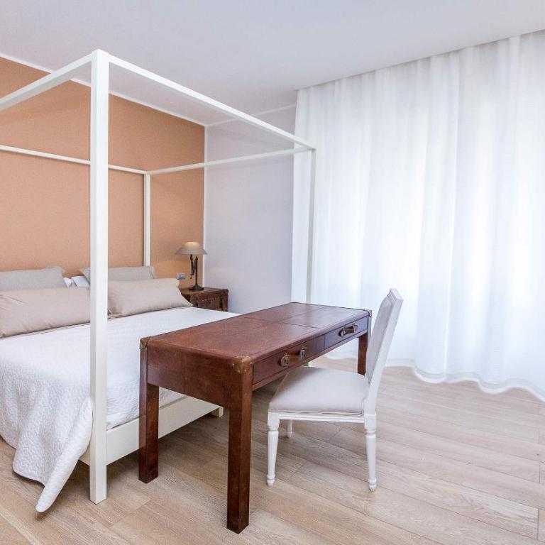 Suite 136 - Deluxe Double Room - 5