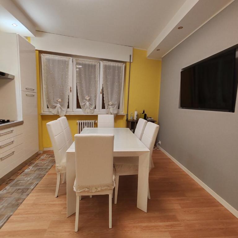 Casa Giardino - Appartamento con 2 Camere da Letto - 2
