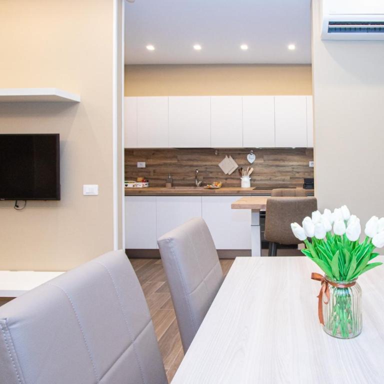 Roma Olimpia Luxury Home Monteverde - Appartamento con 2 Camere da Letto - 10