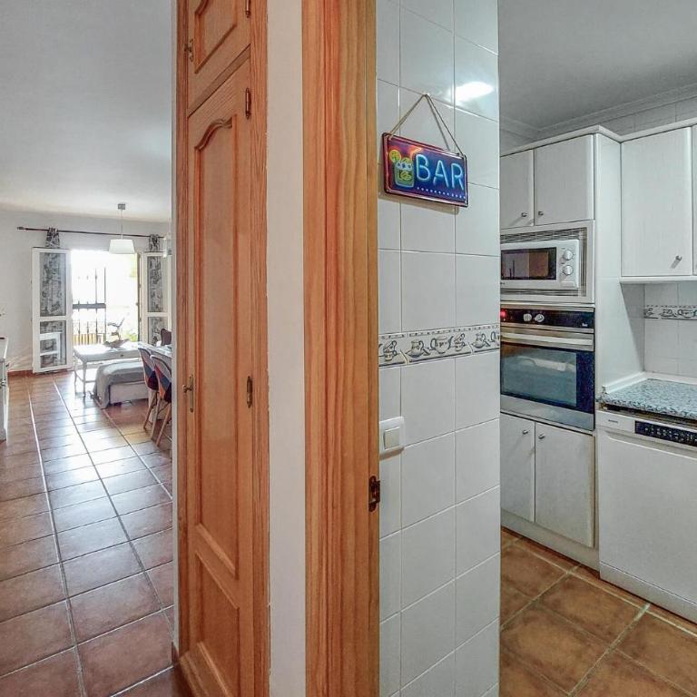 2 Bedroom Stunning Apartment In Nerja - Apartamento de 2 dormitorios - 8