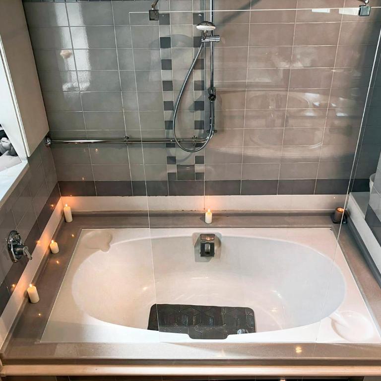 Suite Love Napoli by FH - One-Bedroom Apartment - 17