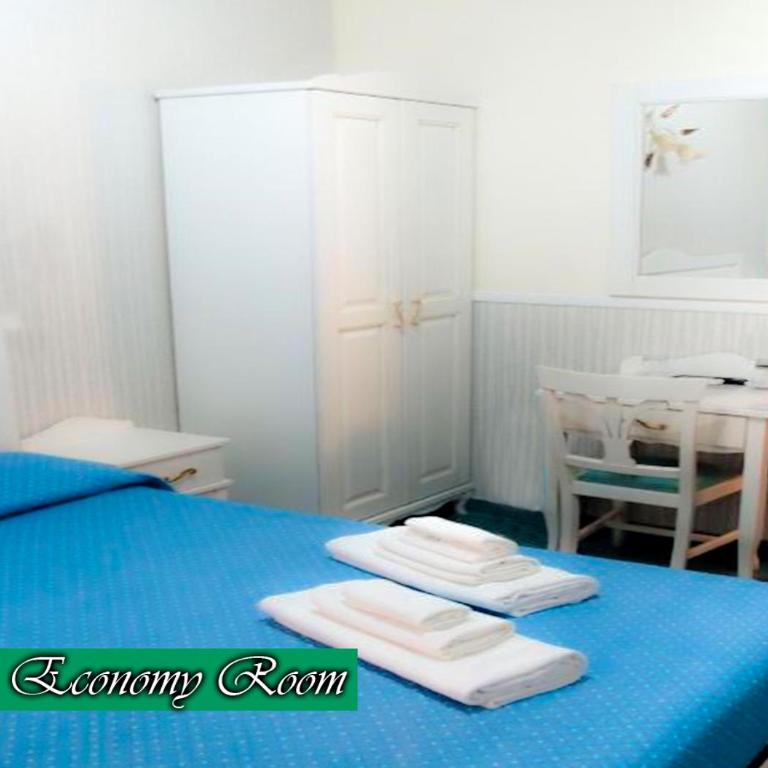 Bed & Breakfast Medea - Deluxe Family Room - 8