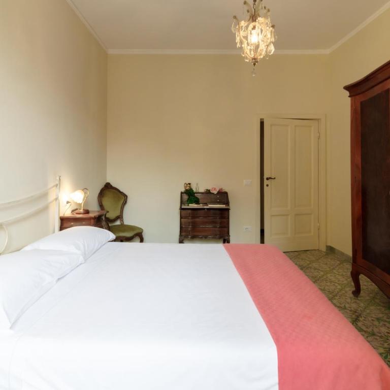 GuestHost - Stunning Church of San Domenico View - Three-Bedroom Apartment - 21