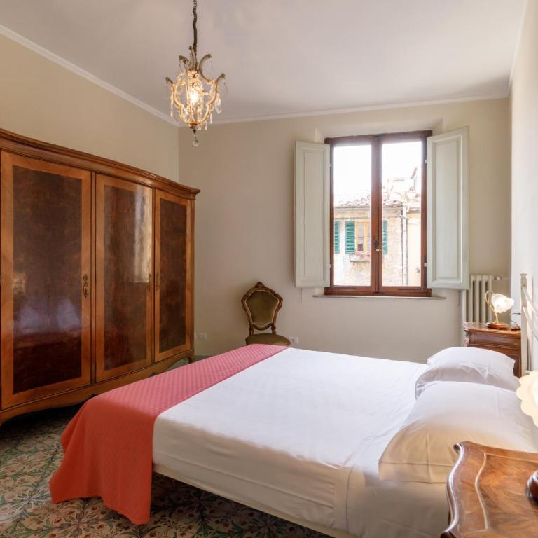 GuestHost - Stunning Church of San Domenico View - Three-Bedroom Apartment - 19