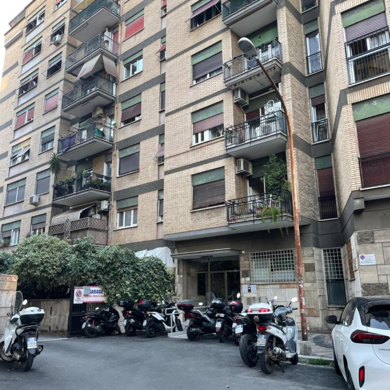 Roma Olimpia Luxury Home Monteverde - Appartamento con 2 Camere da Letto - 2