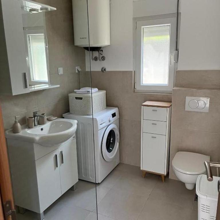 Apartman Sunset - Two-Bedroom Apartment - 15