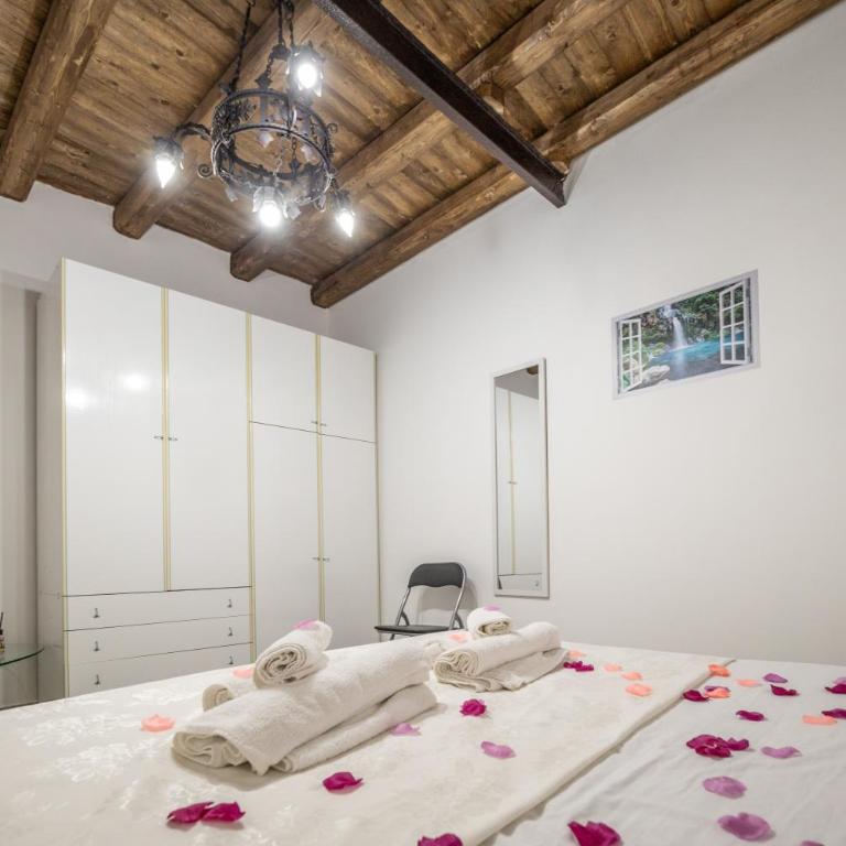 La casa di Schiu Schiu - Double Room with Private Bathroom - 9