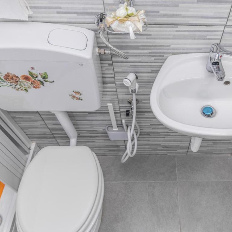 La casa di Schiu Schiu - Double Room with Private Bathroom - 24