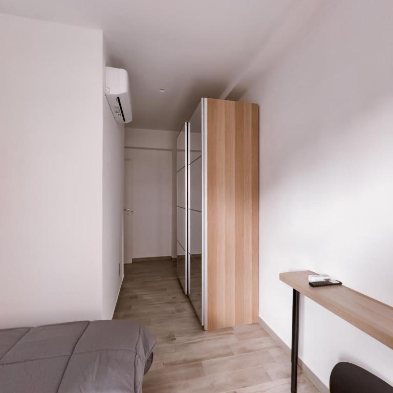 Roma Flora's Apartment - One-Bedroom Apartment - 22