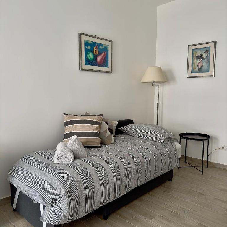 Roma Flora's Apartment - One-Bedroom Apartment - 44