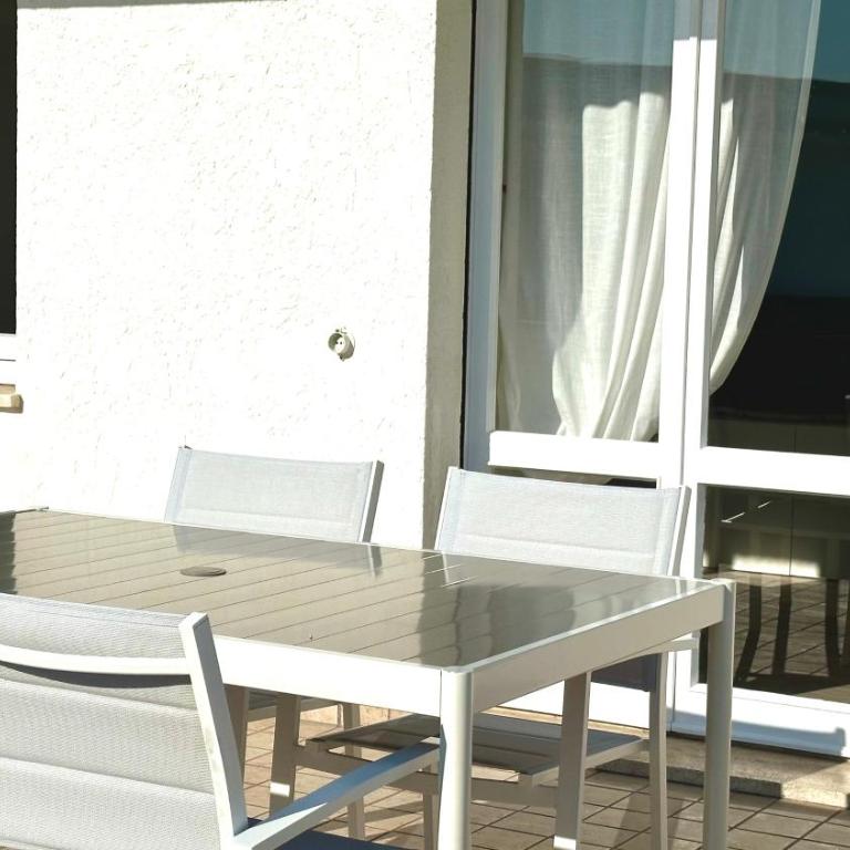 Marcelli, trilocale ristrutturato con terrazzo vista mare - Two-Bedroom Apartment - 3