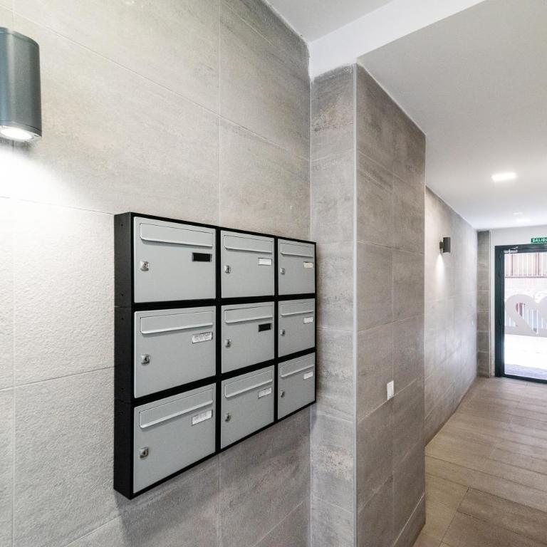 Wekey Homes, Ángel Deluxe Apartment with Parking - Two-Bedroom Apartment - 68