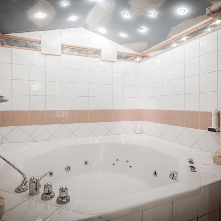 Hotel Rigele Royal Superior - Hochzeitssuite - 2