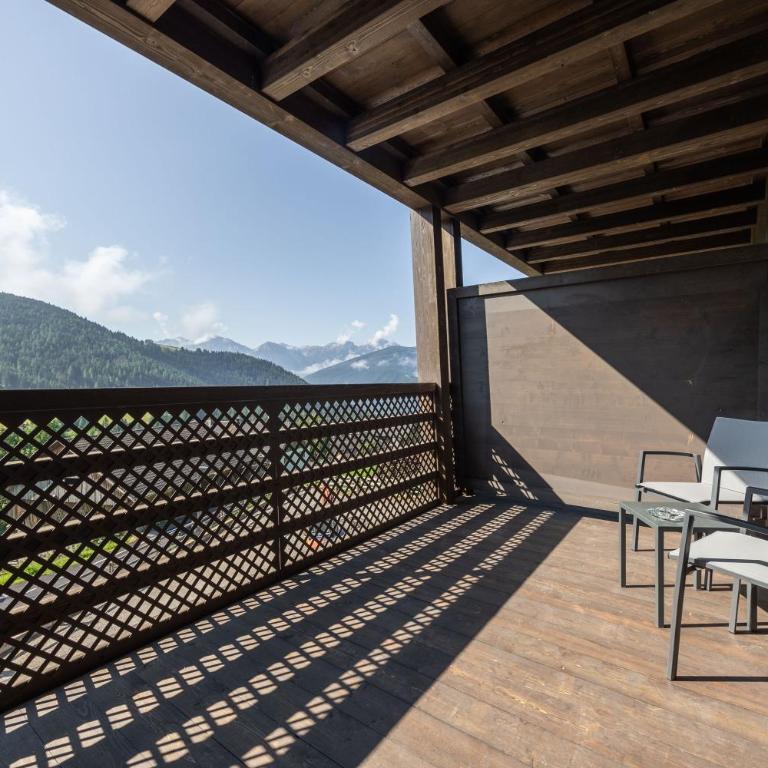 Hotel Rommisa - Camera Matrimoniale con Vista Montagna - 6