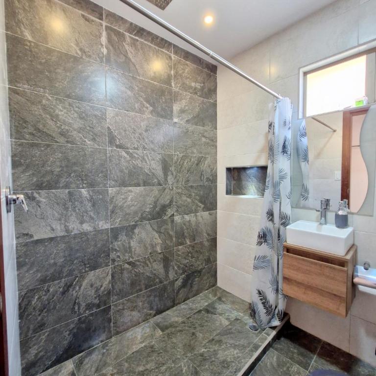Hermoso departamento completo y amplio - Apartamento de 3 dormitorios - 15