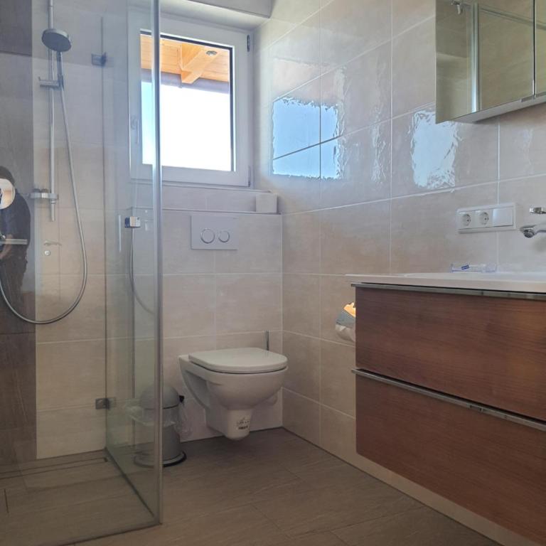 Hotel Garni Schieferle - Apartment mit 3 Schlafzimmern und Bergblick - 5