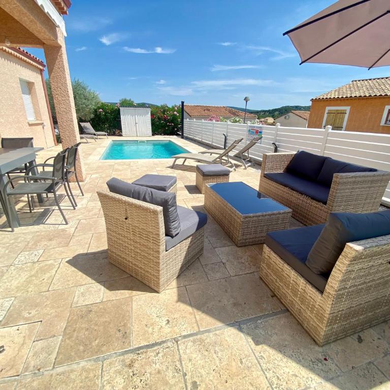 MAISON 6p, 3ch, piscine privée de juin à septembre, terrain clos, pétanque - Villa 3 Chambres - 17