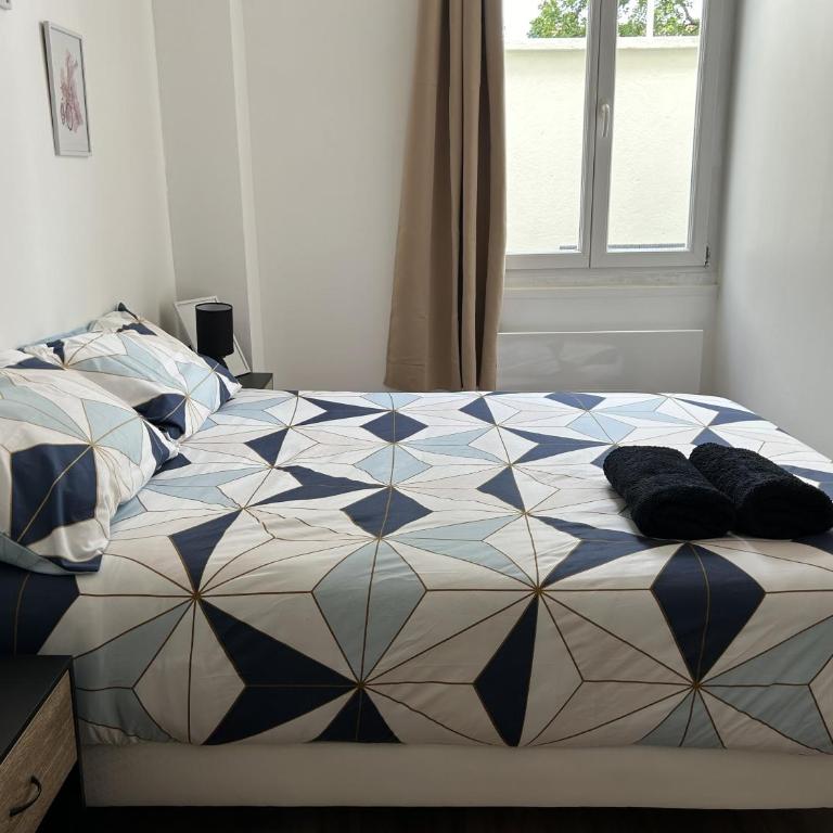 Centre Ville avec Garage - Parking - Appartement 2 Chambres - 22
