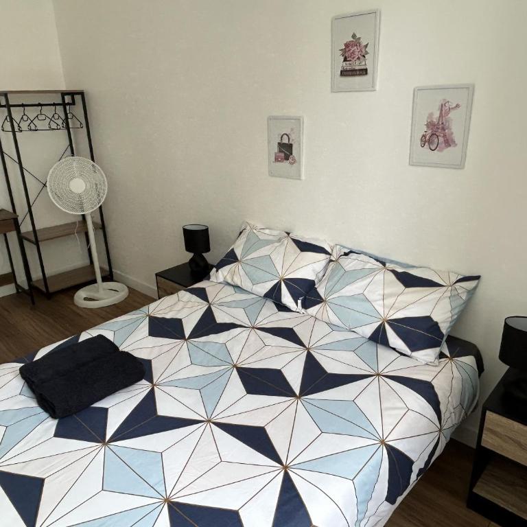 Centre Ville avec Garage - Parking - Appartement 2 Chambres - 23