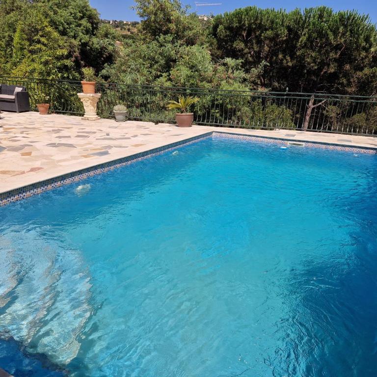 Villa Sambracitaine - Villa 4 Chambres avec Piscine Privée - 33