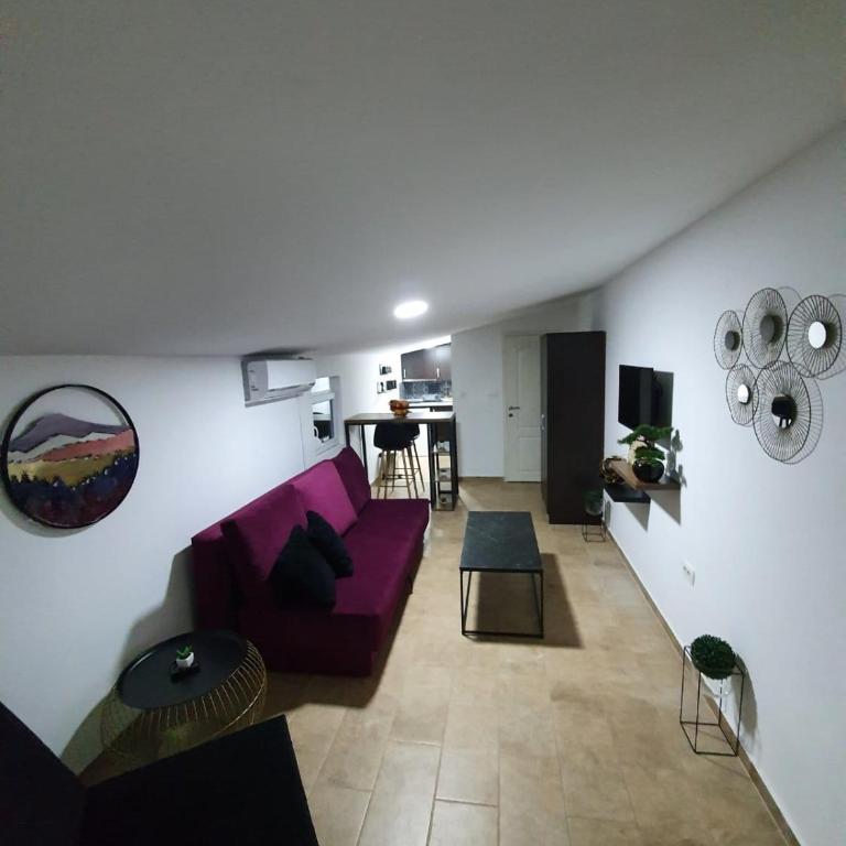 Apartment in Dobra Voda - One-Bedroom Apartment - 6