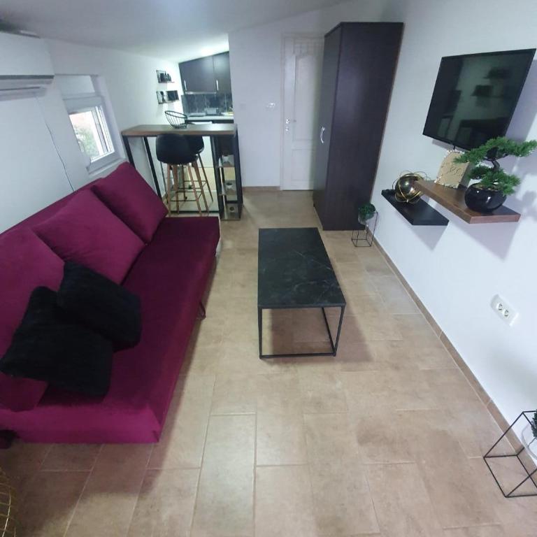 Apartment in Dobra Voda - One-Bedroom Apartment - 9