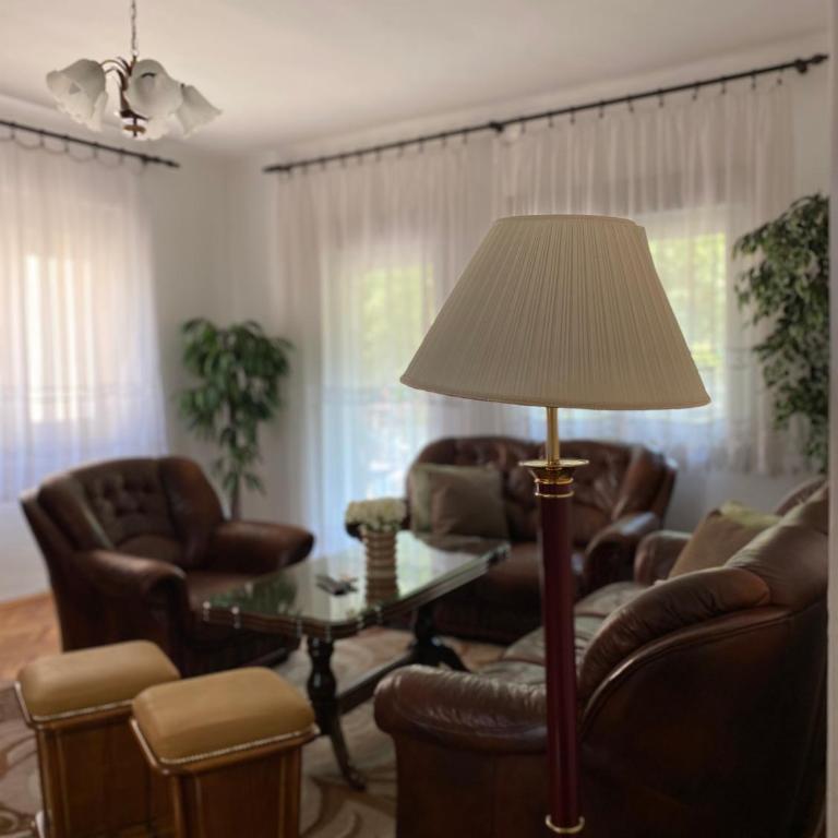 Vintage Apartment - Apartman sa 2 Spavaće Sobe - 2
