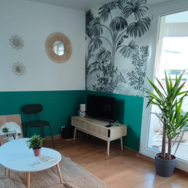 Lush Fresh Home in Paris near Stade de France - Appartement 2 Chambres - 14