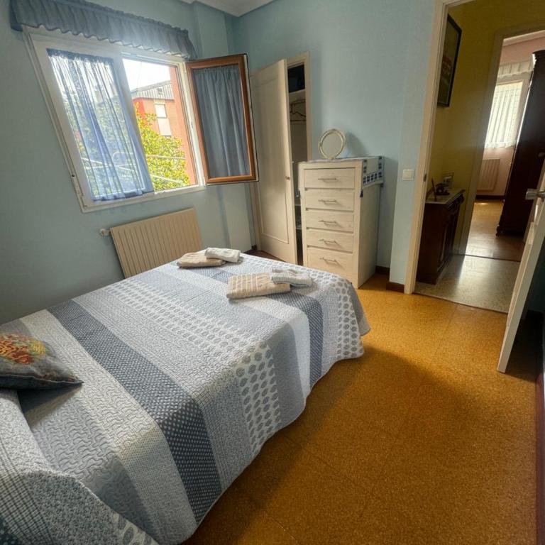 APARTAMENTO EN LLANES con plaza de garaje cubierta - Two-Bedroom Apartment - 11