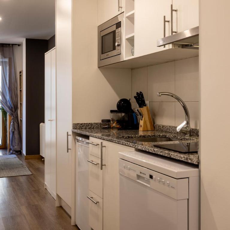 Estudio Para Grupos Pequeños en El Pas De La Casa - Céntrico - Apartamento de 1 dormitorio - 16