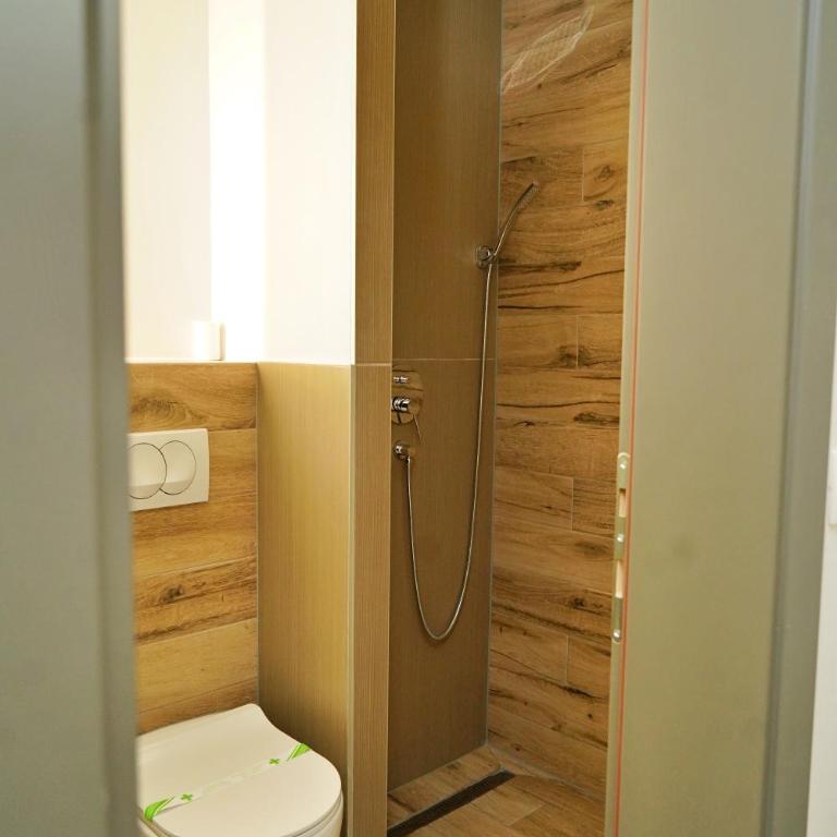 Swiss Apartmani - Economy Dvokrevetna Soba sa Zasebnim Krevetima - 3