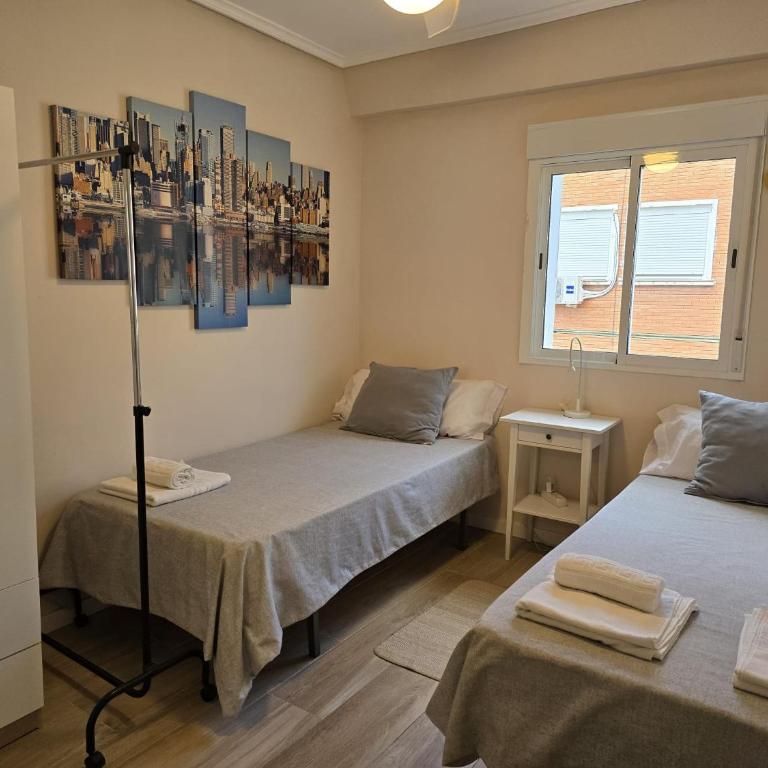 PASARELA ALMOZARA HOME & Parking gratis - Apartment - 8
