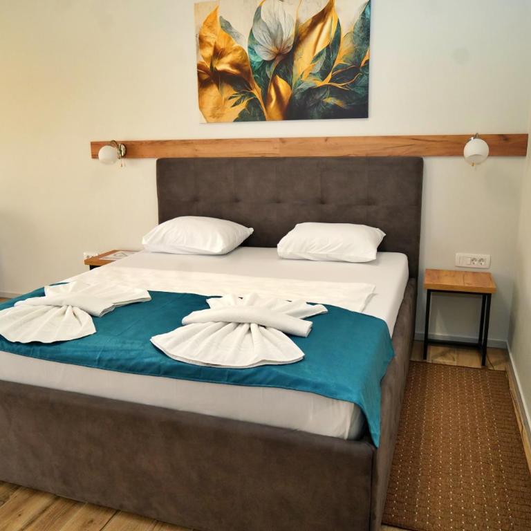 Swiss Apartmani - Deluks Dvokrevetna Soba sa Zasebnim Krevetima - 6
