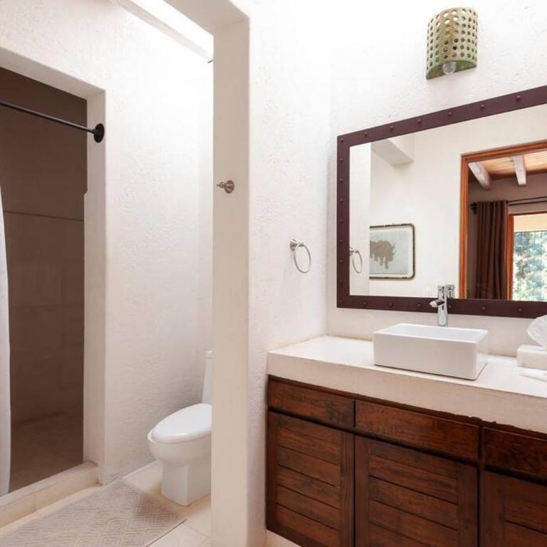 Spectacular House with Jacuzzi and Huge Garden - Casa de 4 dormitorios - 2