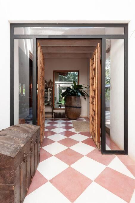 Spectacular House with Jacuzzi and Huge Garden - Casa de 4 dormitorios - 12
