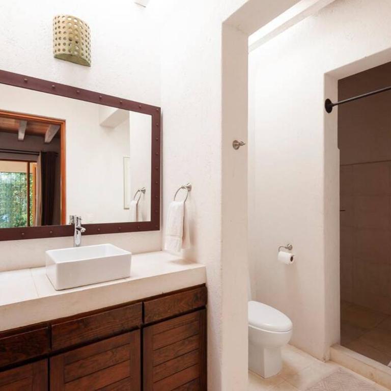 Spectacular House with Jacuzzi and Huge Garden - Casa de 4 dormitorios - 16