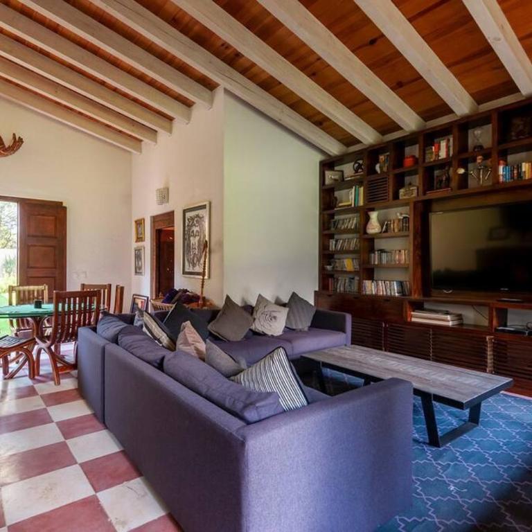 Spectacular House with Jacuzzi and Huge Garden - Casa de 4 dormitorios - 18