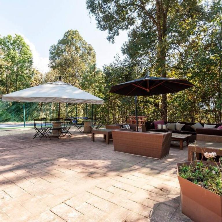 Spectacular House with Jacuzzi and Huge Garden - Casa de 4 dormitorios - 25