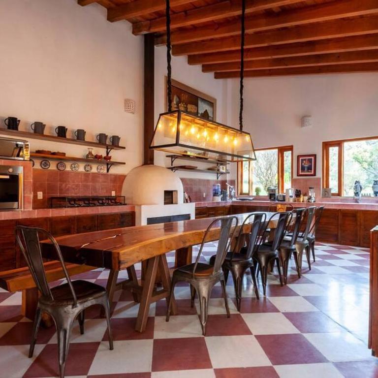 Spectacular House with Jacuzzi and Huge Garden - Casa de 4 dormitorios - 44