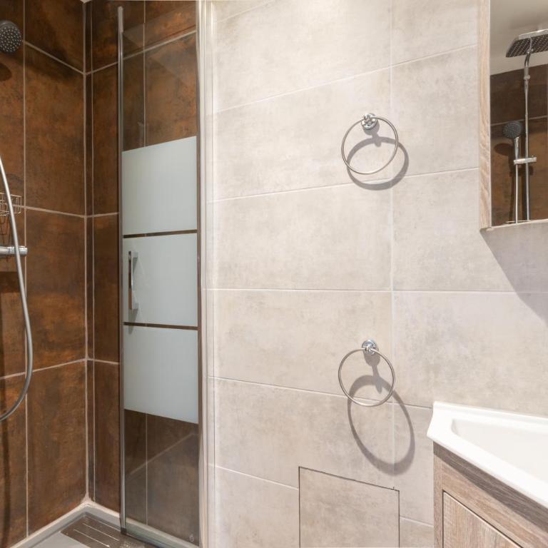 "STUDY-HOME 44600" Apt d'exception 3 Etoiles - Appartement - 8