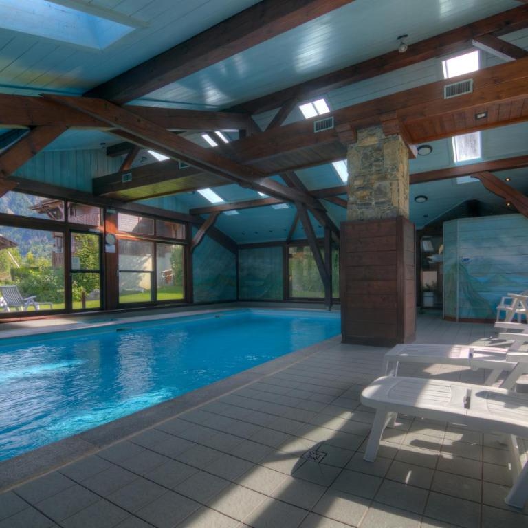 Apt Bellachat 10 for 4 with Pool & 120m to lift - Happy Rentals - Appartement avec Balcon - 2